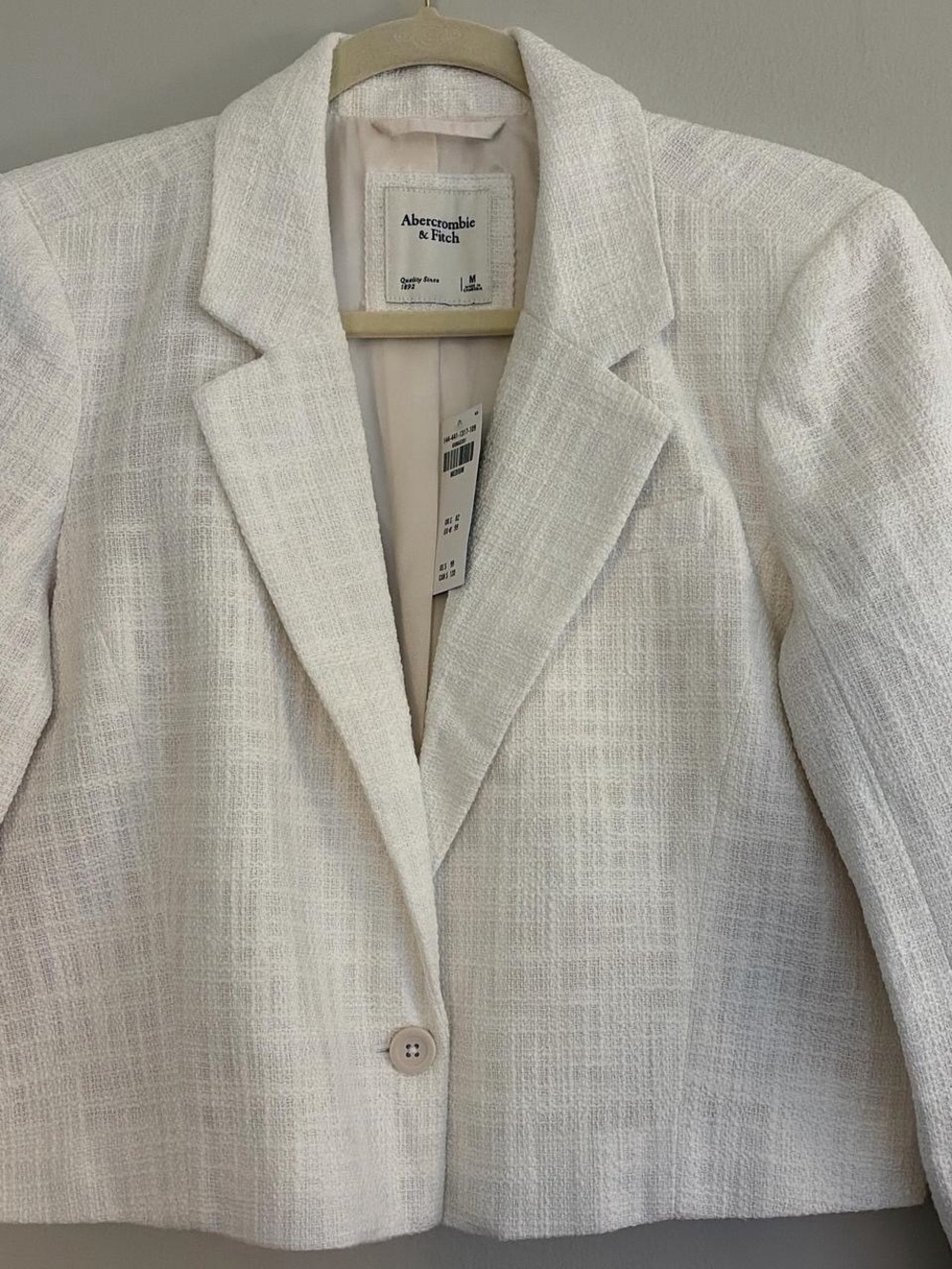 NWT Abercrombie & Fitch Cream Textured Notch-Lapel Blazer